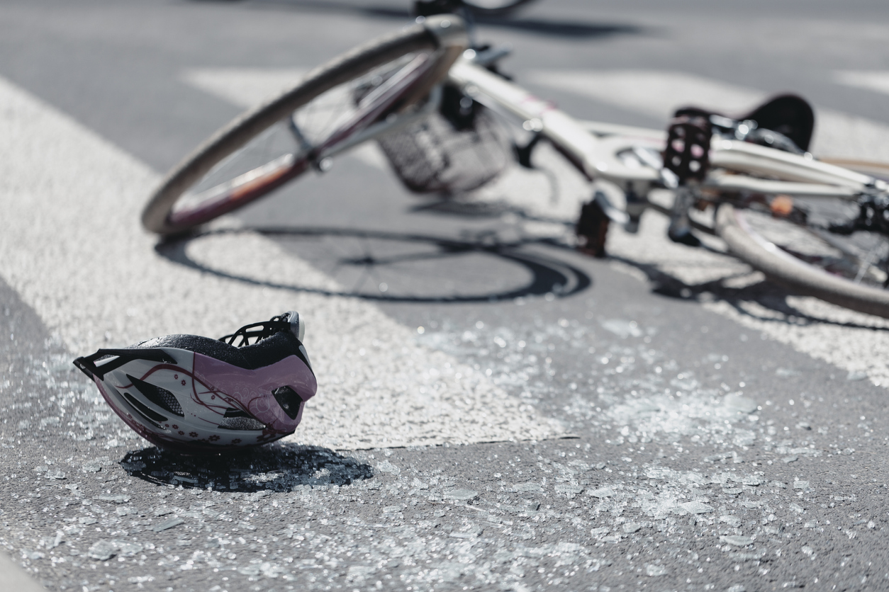 LES CYCLISTES EN DANGER